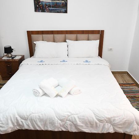 Guest House Luli بيرات المظهر الخارجي الصورة