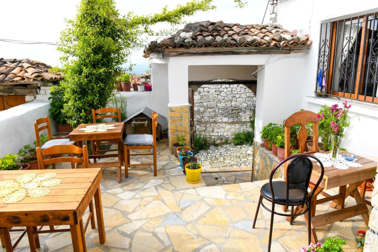 Guest House Luli بيرات المظهر الخارجي الصورة