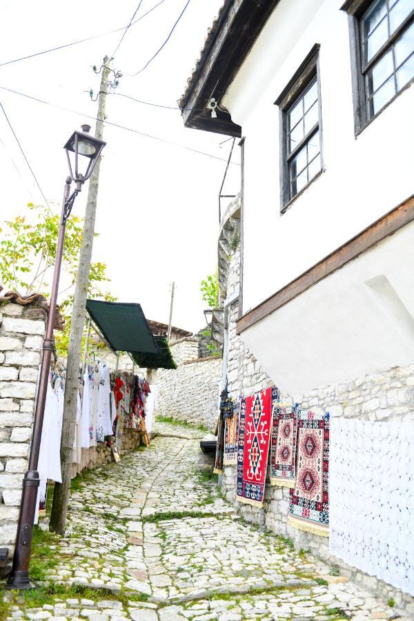 Guest House Luli بيرات المظهر الخارجي الصورة