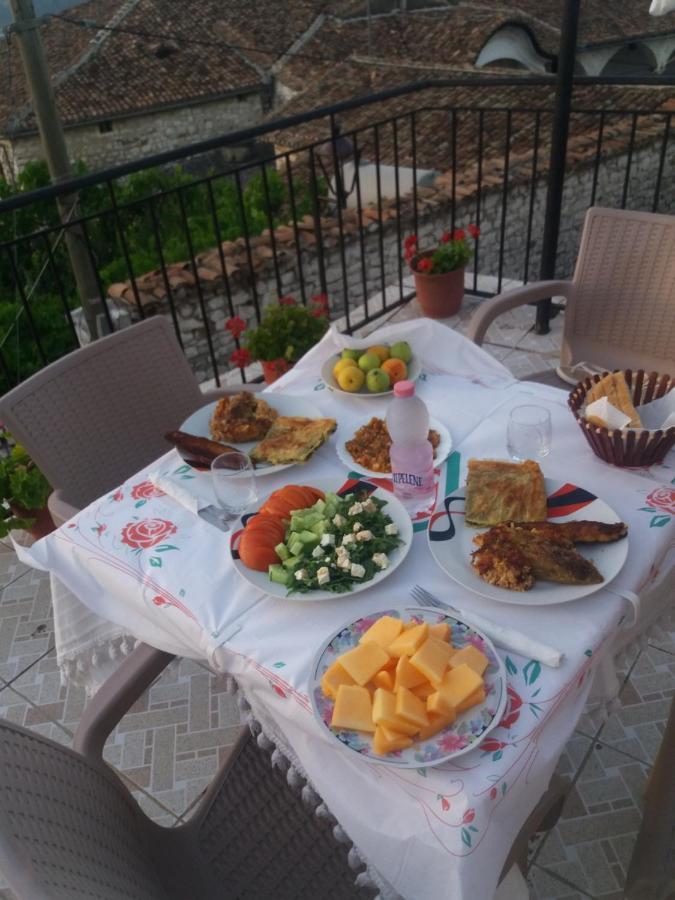 Guest House Luli بيرات المظهر الخارجي الصورة