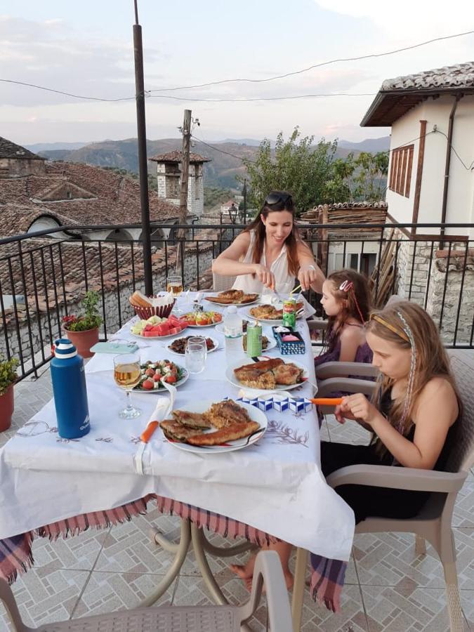 Guest House Luli بيرات المظهر الخارجي الصورة