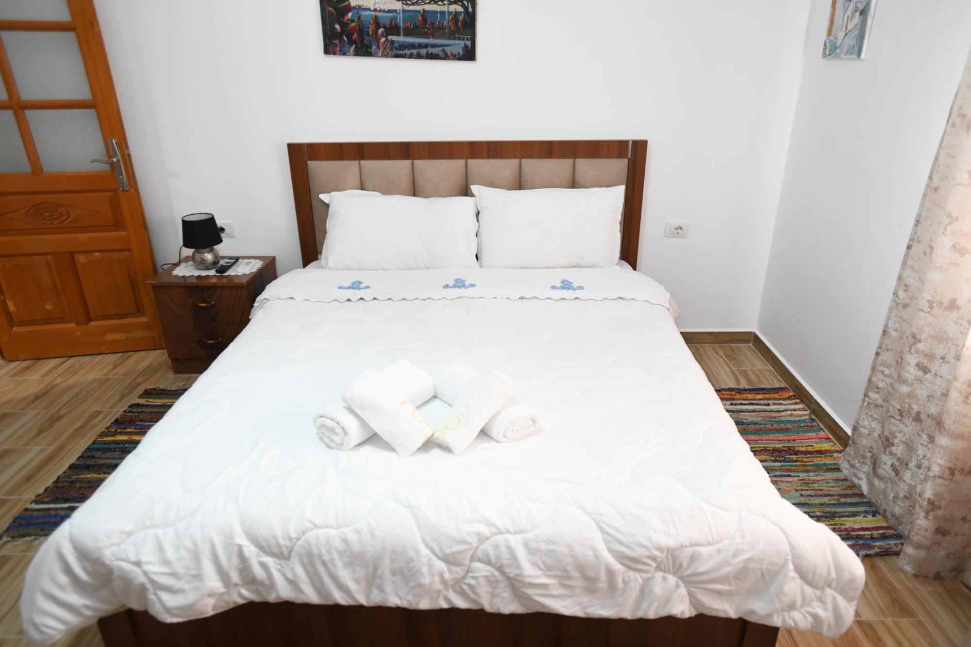 Guest House Luli بيرات المظهر الخارجي الصورة
