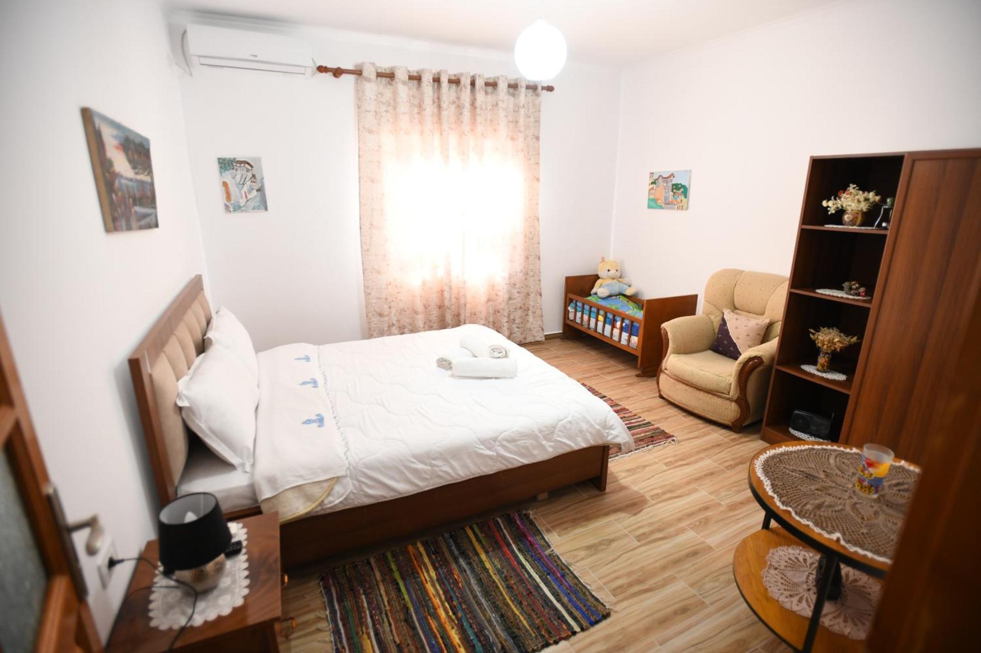 Guest House Luli بيرات المظهر الخارجي الصورة
