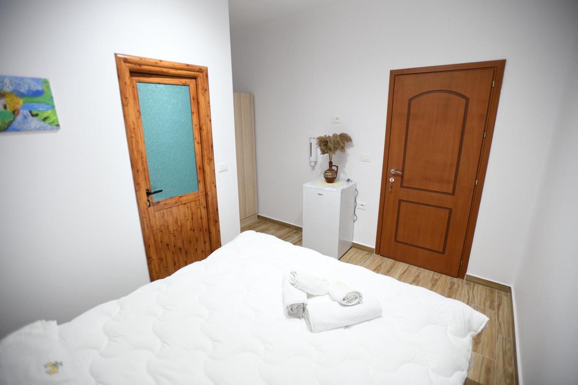 Guest House Luli بيرات المظهر الخارجي الصورة